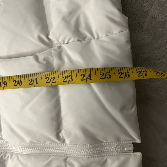 Gap White Puffer Down Quilted Vest Jacket Belt Size Medium Women’s Y2K 90’s Warm - Picture 12 of 12